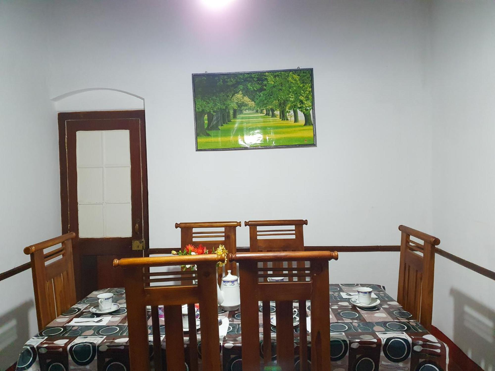 Hotel Ruchi House Nuwara Eliya Exterior foto